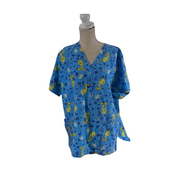 Warner Bros Looney Tunes Women Blue Tweety Bird Scrub Top Sz XL Double Pockets - Picture 1 of 11